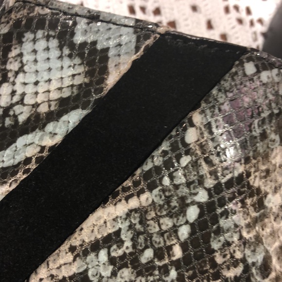 Aimee Kestenberg Tuscany Hobo.Real leather& suede Faux snakeskin embossed🤗 - Picture 8 of 15